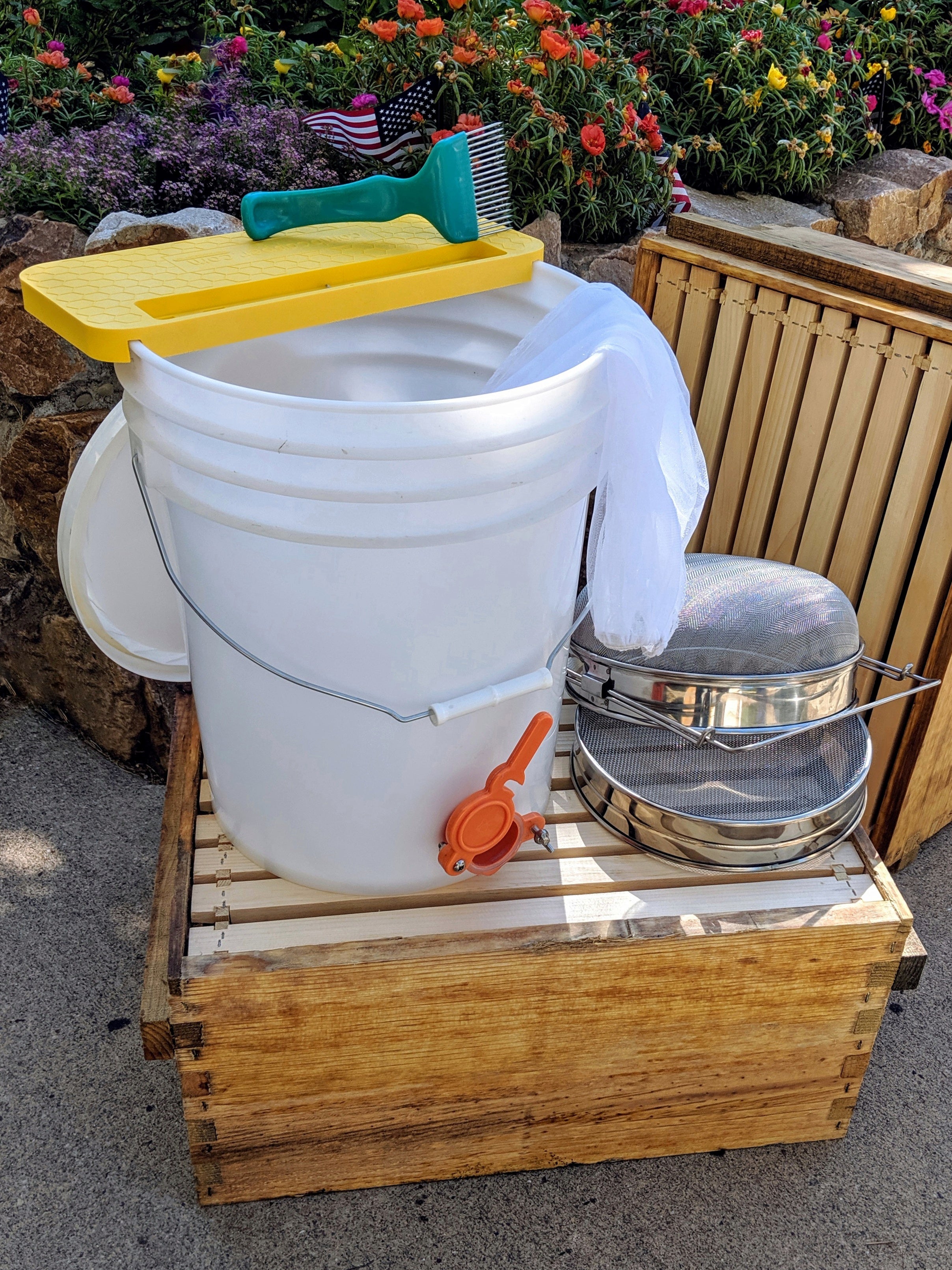 Honey Frame Uncapping Kit image 0